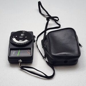 Vivatar 45 Exposure Light Meter/ Case Untested Parts Only